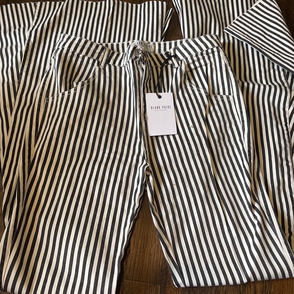 Striped bell bottom jeans - Picture 3 of 3